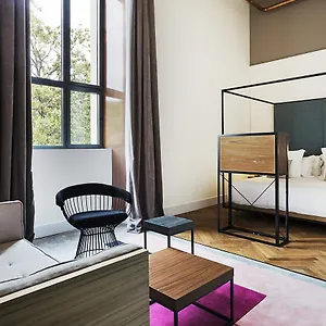 https://one-shot-tabakalera-house.basquecountryhotels.org